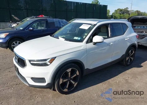 2020 Volvo Xc40 T5 Momentum from USA, damaged, VIN YV4162UK4L2252575